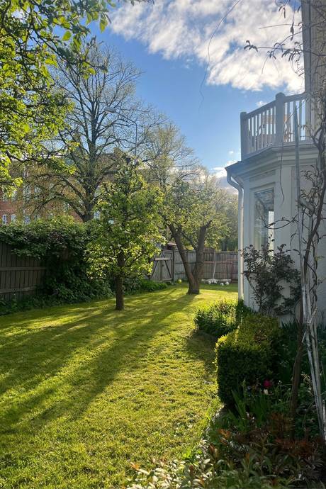 8 rum Villa på Villa Stenlid / Stora Trädgårdsgatan 8A Marieborg Västerviks kommun - bild 3