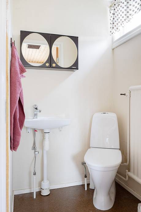 5 rum Villa på Mellanåsgatan 3 Carls-åby Karlskoga kommun - bild 4